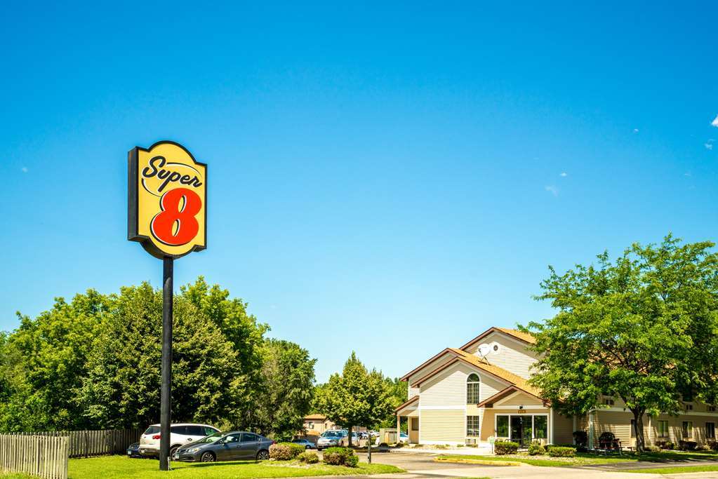 Super 8 By Wyndham Kimball Exterior foto