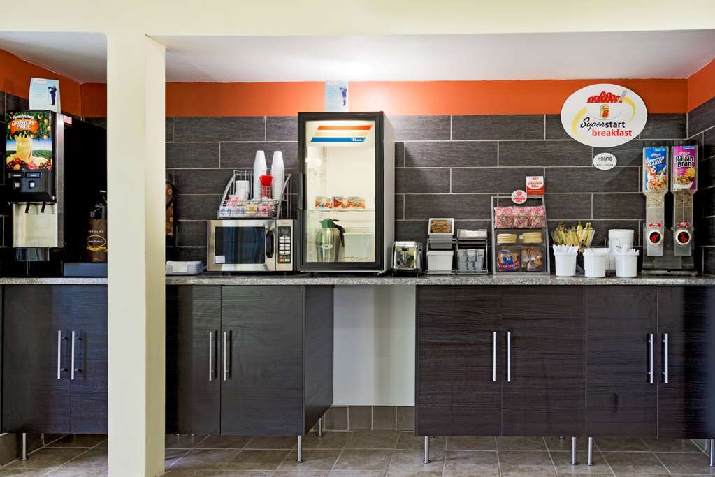 Super 8 By Wyndham Kimball Restaurante foto
